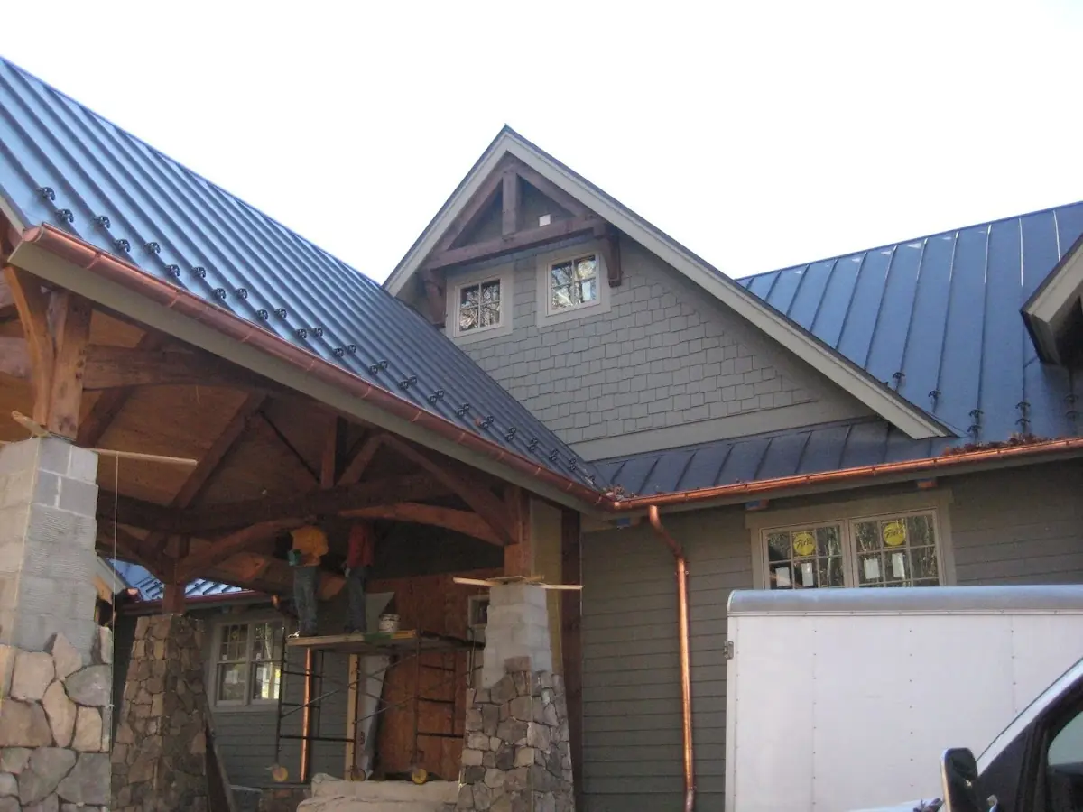 Craftsman Roofing team delivering quality roofing work in Honeyville